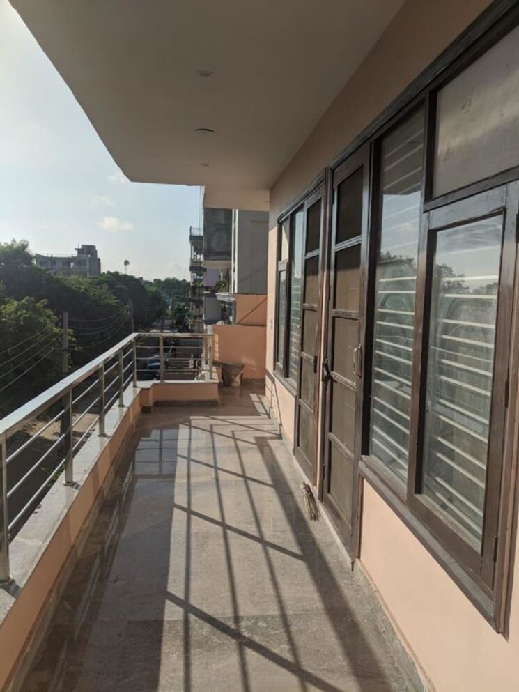 Balcony, sector 99a 3.5 Bedroom 1924 Sq.Ft. Builder Floor In Sector 99a Gurgaon 9777585