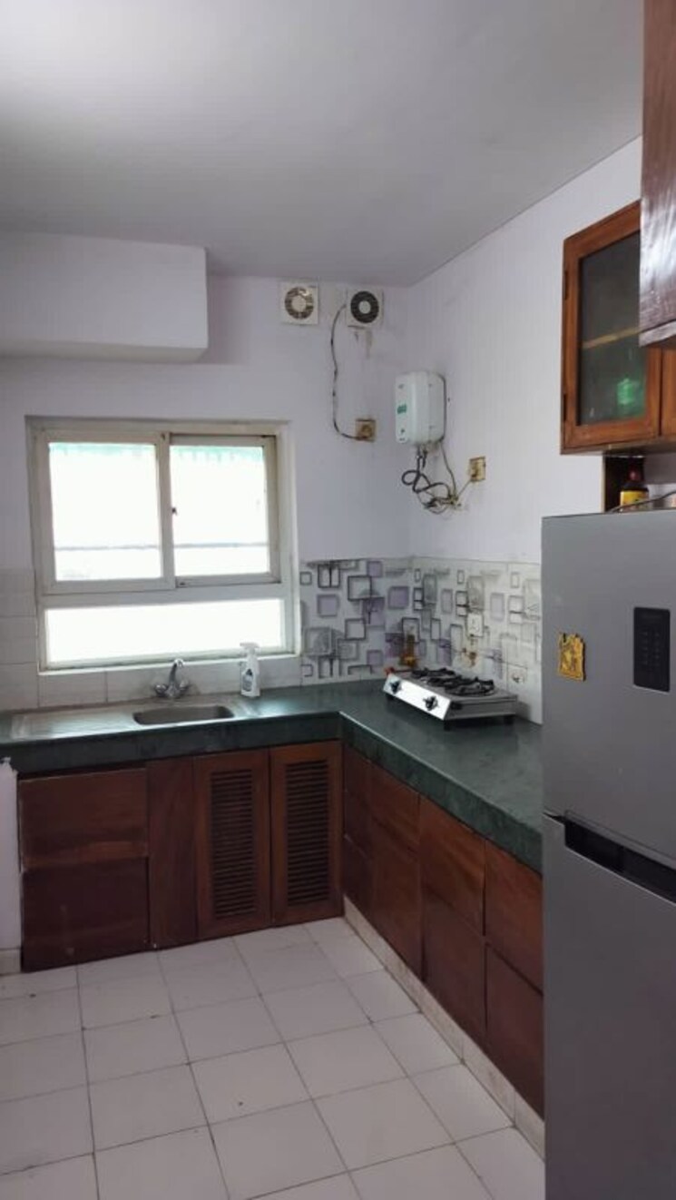 Kitchen, bptp-elite-floors 3 Bedroom 250 Sq.Yd. Apartment In Sector 83 Faridabad 9777681