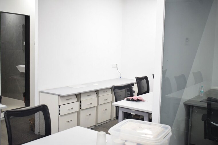 Team Area, kanakia-wall-street Commercial Office Space 1103 Sq.Ft. In Andheri East Mumbai 9777683