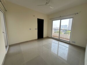 Room in 3 BHK Apartment at Ansal Crown Heights, Sector 80 – for Rent