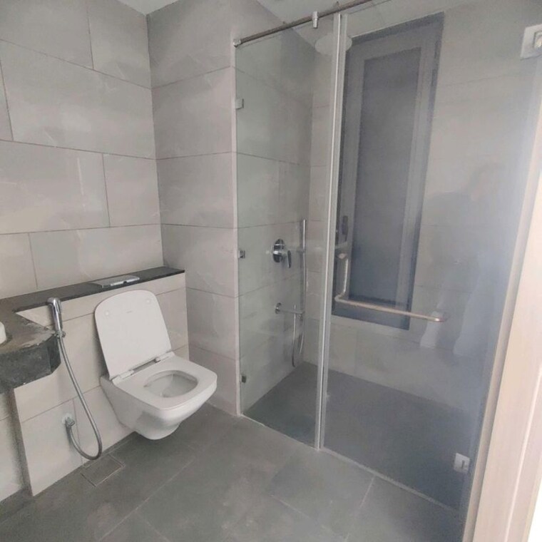 Bathroom, rustomjee-crown 5 Bedroom 3090 Sq.Ft. Apartment In Gokhale Road Mumbai 9777780
