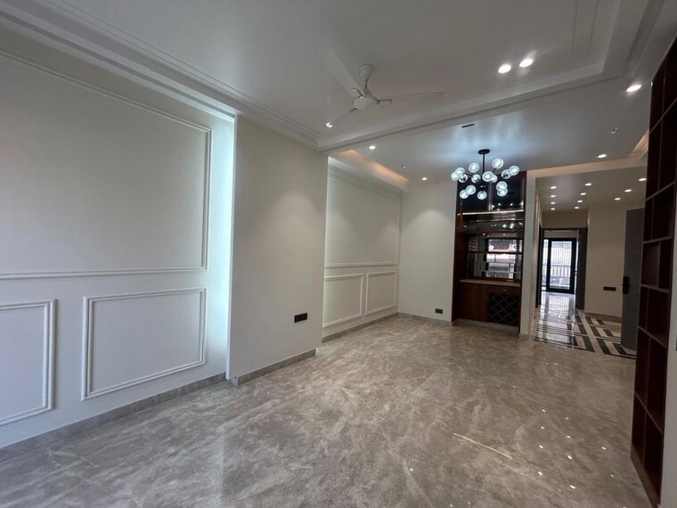 Room, greater kailash i 3 Bedroom 208 Sq.Yd. Builder Floor In Greater Kailash I Delhi 9777903