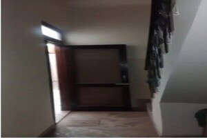 Furnished Amenities in 2 BHK Builder Floor at Vasant Enclave – for Rent