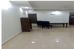 Parking in 2 BHK Builder Floor at Vasant Enclave – for Rent