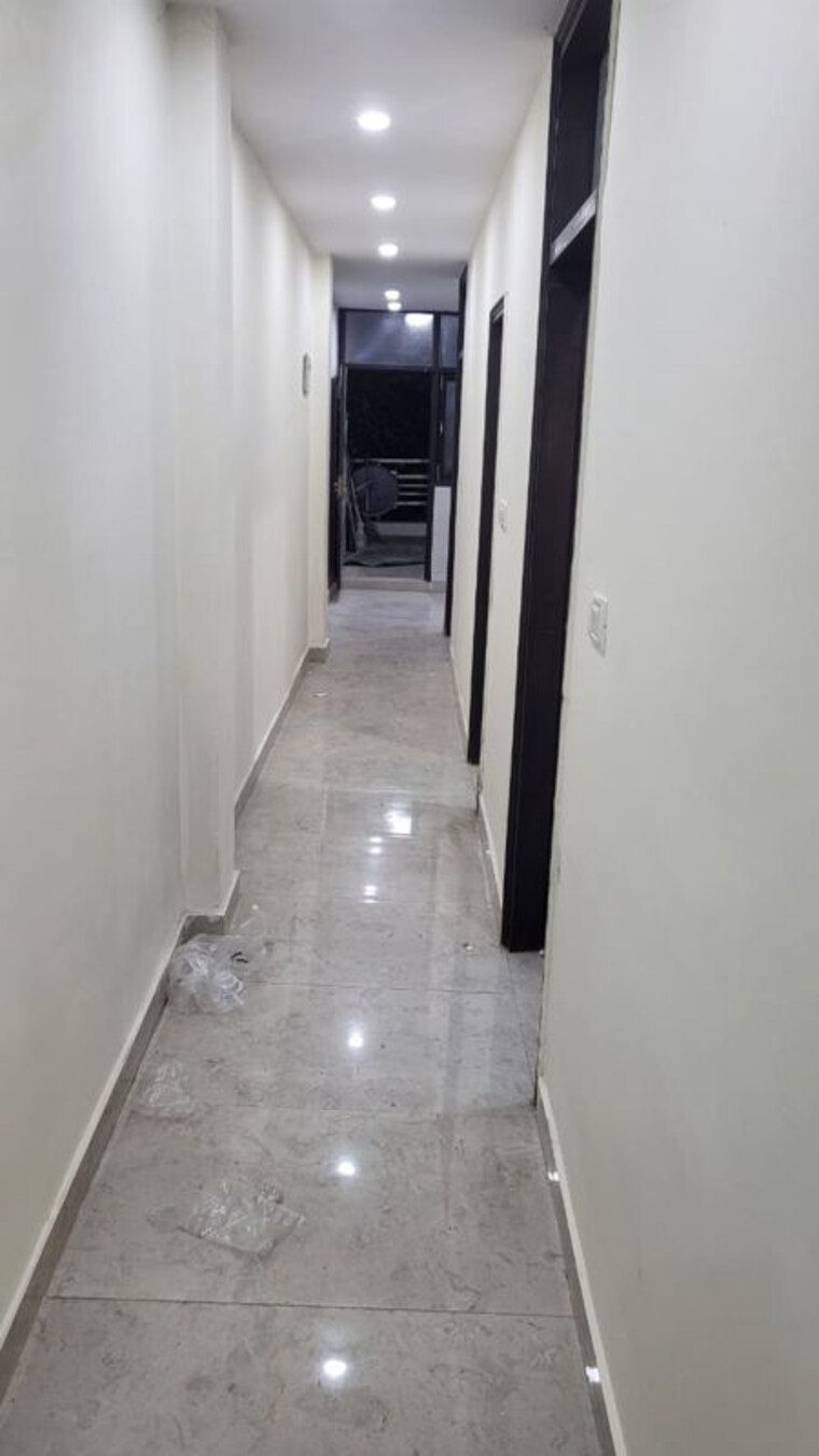 undefined, kalkaji 2 Bedroom 100 Sq.Yd. Builder Floor In Kalkaji Delhi 9778025