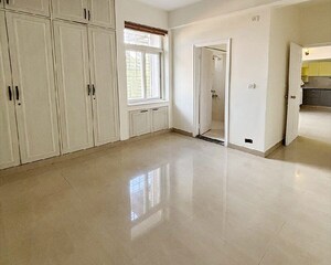Room in 2 BHK Apartment at Solitaire Residency Hennur Road, Hennur Road – for Rent
