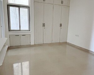 Room in 2 BHK Apartment at Solitaire Residency Hennur Road, Hennur Road – for Rent