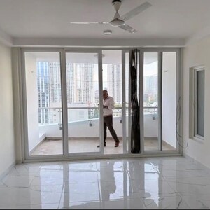 Room in 2.5 BHK Apartment at Mantri Lithos, Thanisandra – for Rent
