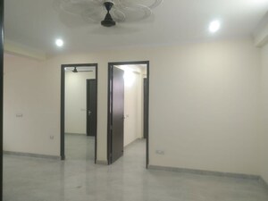 Room in 2 BHK Builder Floor at Sunshine Helios, Sector 78 – for Sale