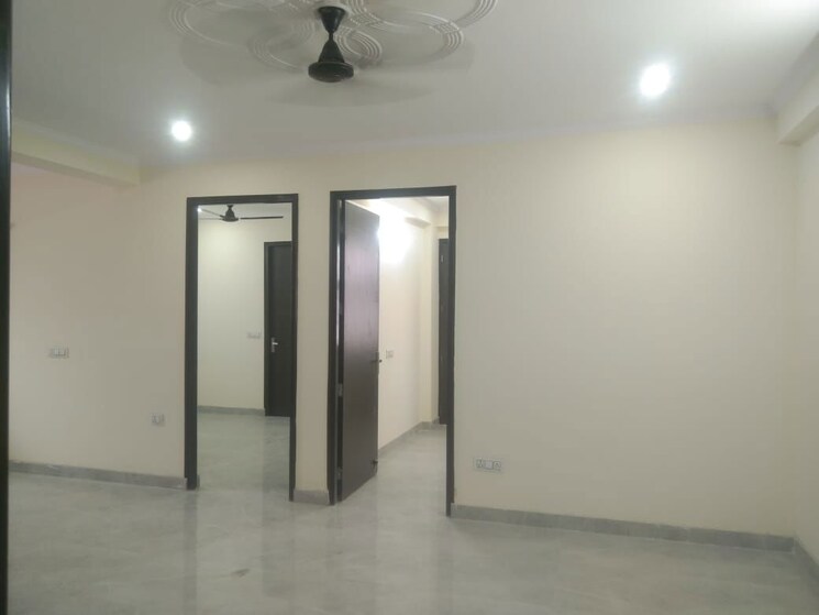 Room, sunshine-helios 2 Bedroom 1100 Sq.Ft. Builder Floor In Sector 78 Noida 9778015