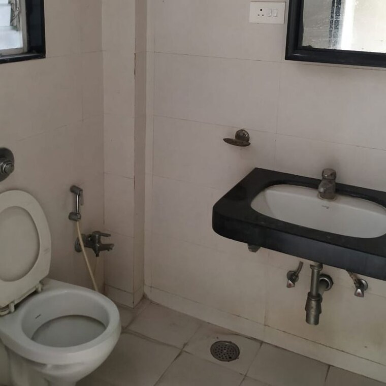 Bathroom, bellandur 3 Bedroom 1690 Sq.Ft. Builder Floor In Bellandur Bangalore 9778164