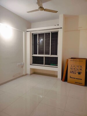Room in 2 BHK Apartment at Nyati Elan, Wagholi – for Rent