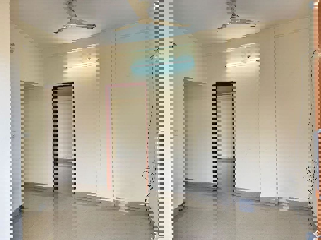 Room in 3 BHK Builder Floor at Bellandur – for Sale