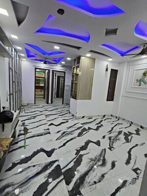 Team Area in 3 BHK Builder Floor at Vipin Garden – for Rent