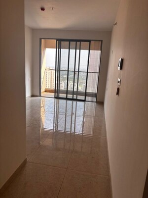Room in 2 BHK Apartment at Kharadi Gaon – for Rent