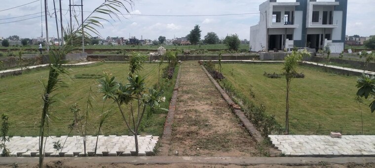 Garden, ganga nagar  266 Sq.Yd. Plot In Ganga Nagar Meerut 9778204