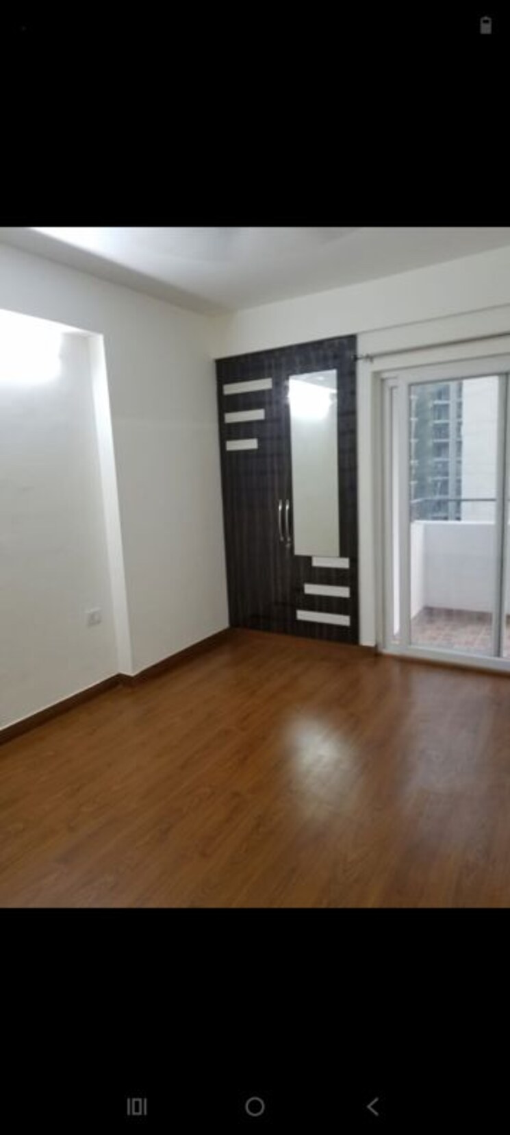 Room, express-zenith 3 Bedroom 823 Sq.Ft. Apartment In Sector 77 Noida 9778345