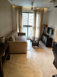 1 BHK Apartment For Rent in Hiranandani Regent Hill
