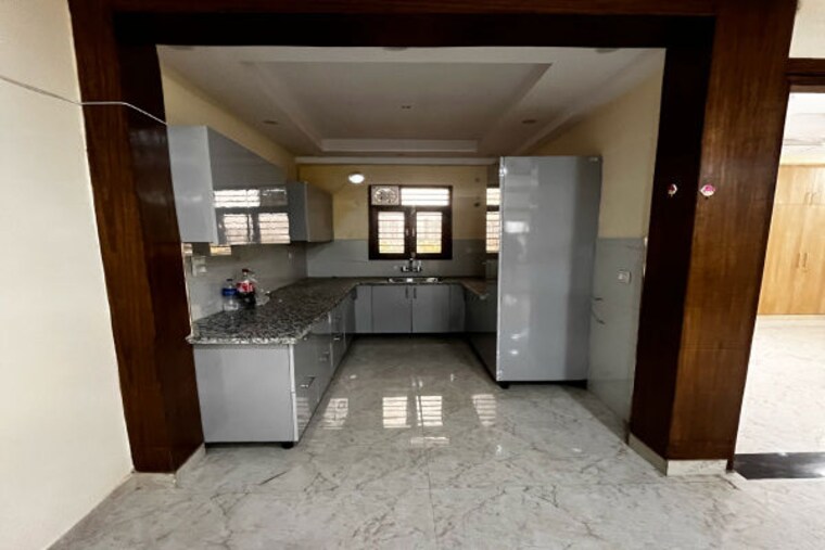 Kitchen, tikawali 3 Bedroom 175 Sq.Yd. Builder Floor In Tikawali Faridabad 9778312