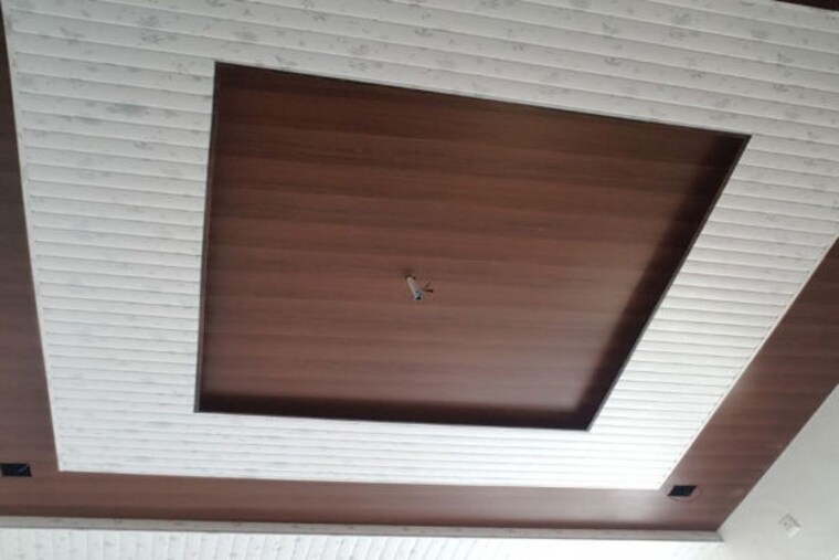 Room, tikawali 3 Bedroom 203 Sq.Yd. Builder Floor In Tikawali Faridabad 9778323