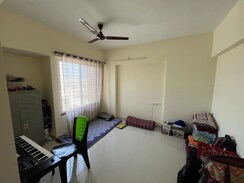1 BHK + Extra Room Apartment For Sale in Vertical Alcinia