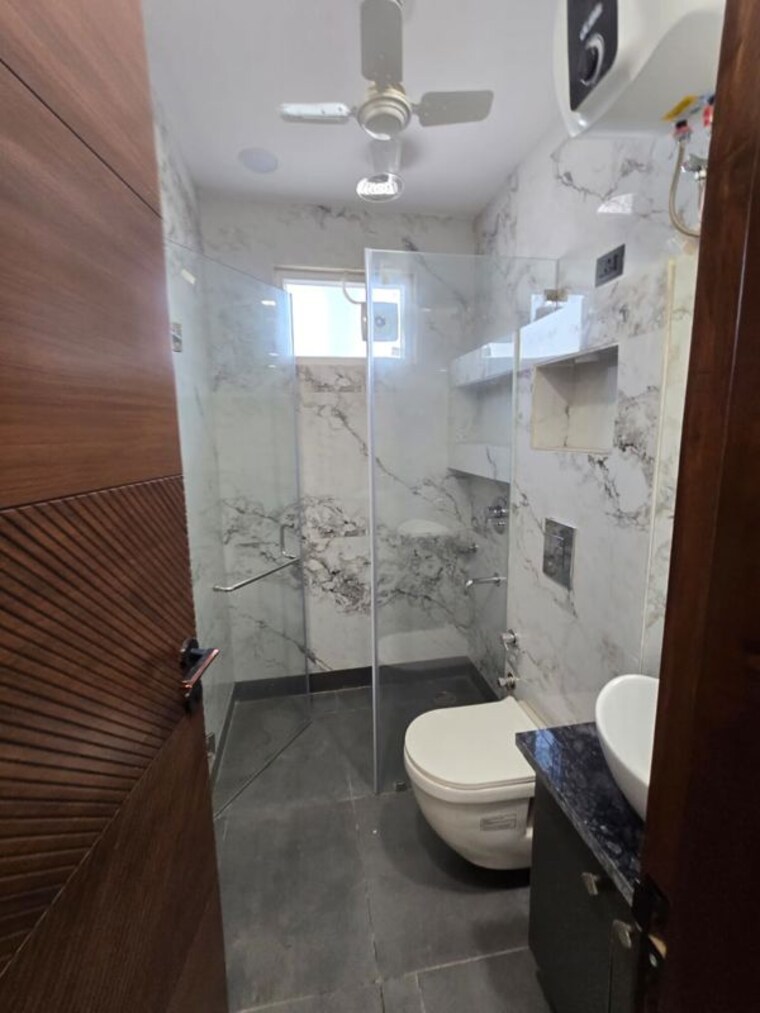 Bathroom, rajouri garden 2 Bedroom 900 Sq.Ft. Builder Floor In Rajouri Garden Delhi 9778424