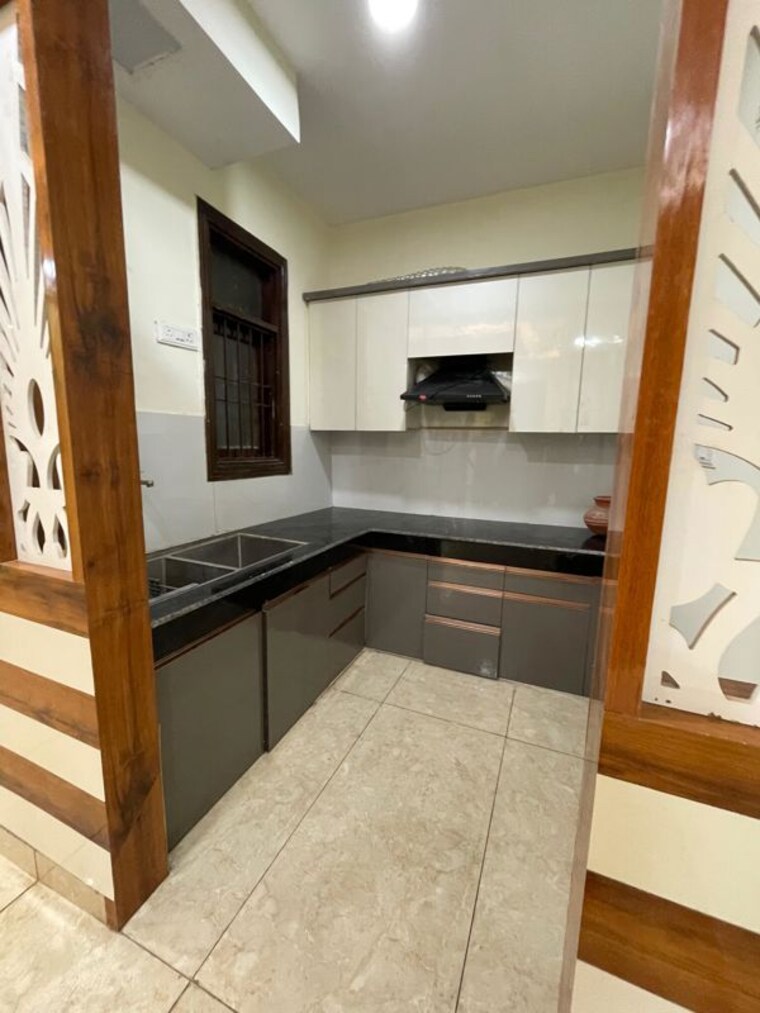 Kitchen, sector 73 1 Bedroom 550 Sq.Ft. Builder Floor In Sector 73 Noida 9778455