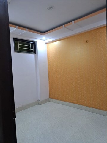 Room in 1 BHK Builder Floor at Sector 73 – for Sale