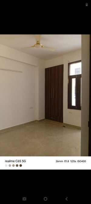 Room in 3 BHK Apartment at Civitech Sampriti, Sector 77 – for Rent