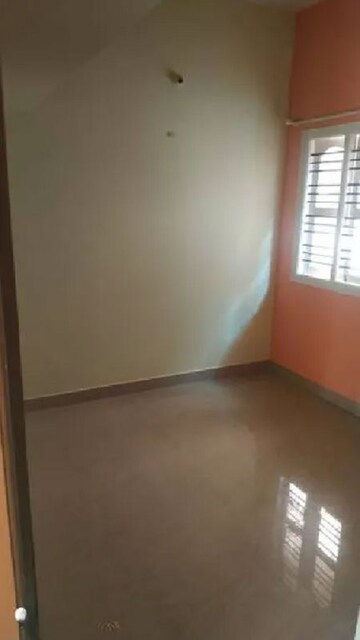 Room in 2 BHK Apartment at Salt Lake Sector V – for Rent