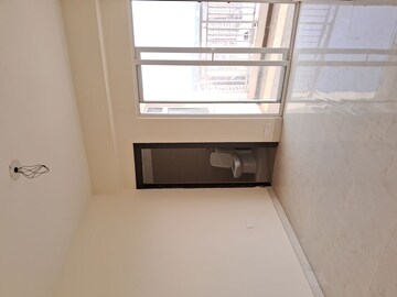 Room in 4 BHK Apartment at VVIP Mangal, Raj Nagar Extension – for Sale