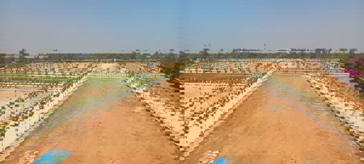 Plot For Sale in ROF Insignia Park 2