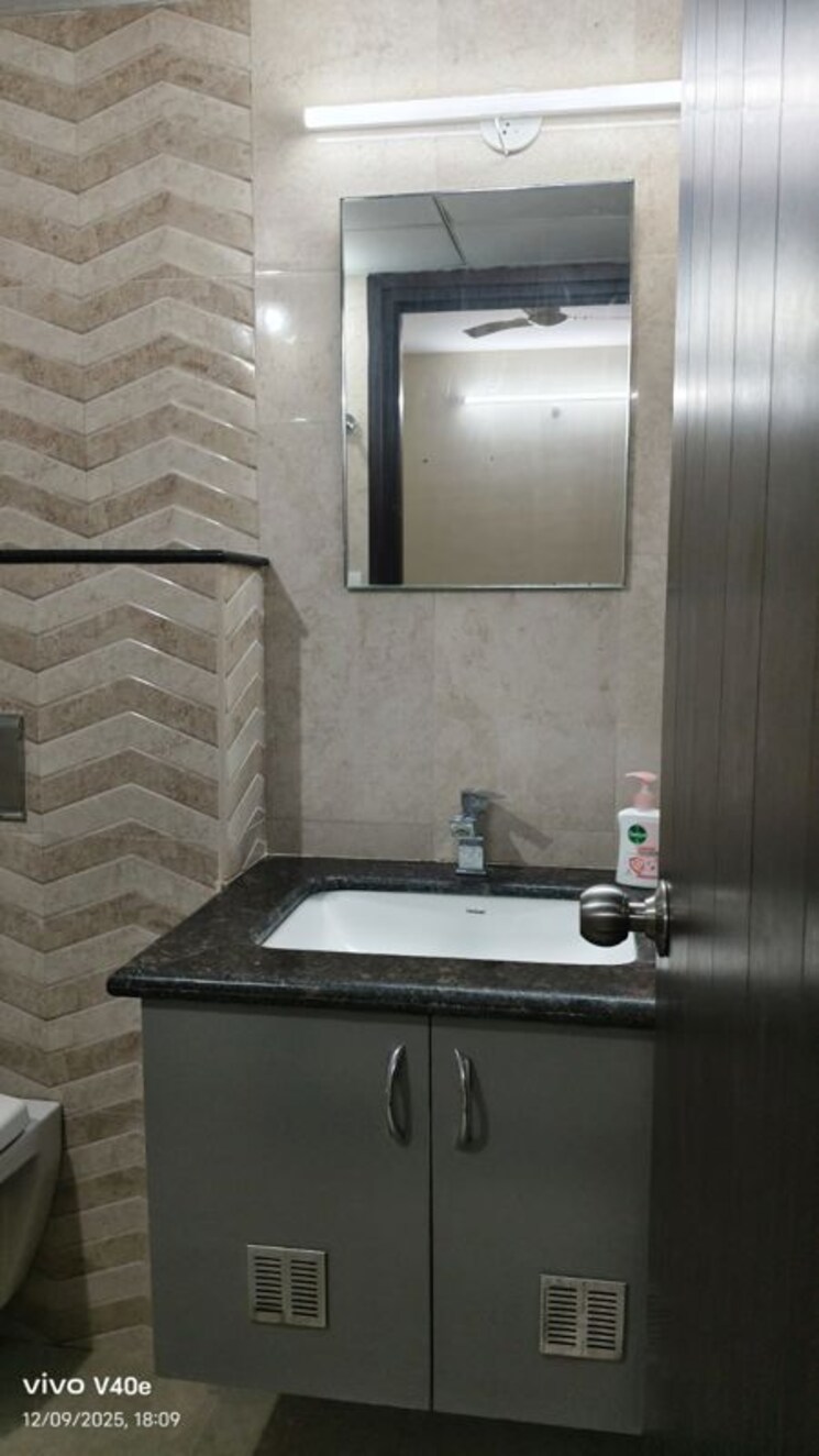 Bathroom, pashmina-waterfront 3.5 Bedroom 1857 Sq.Ft. Apartment In Old Madras Road Bangalore 9778702
