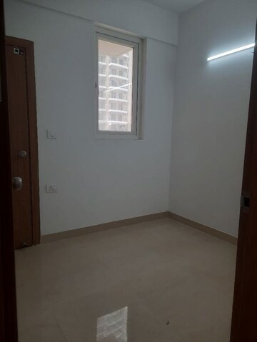 Room in 3 BHK Apartment at Mahagun Mywoods, Sector 16c Greater Noida – for Rent