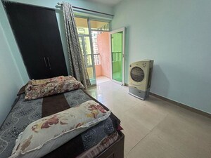 2 BHK Apartment For Rent in Mahagun Mywoods, Sector 16c Greater Noida