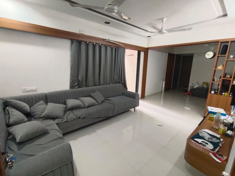 Bedroom, vaishnodevi circle 3 Bedroom 1251 Sq.Ft. Builder Floor In Vaishnodevi Circle Ahmedabad 9778798