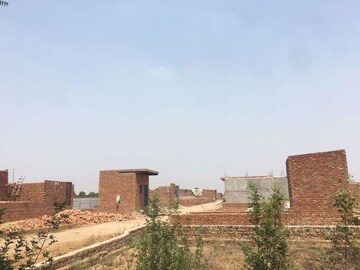  Plot – Garden View at Beta Ii Greater Noida - for Sale