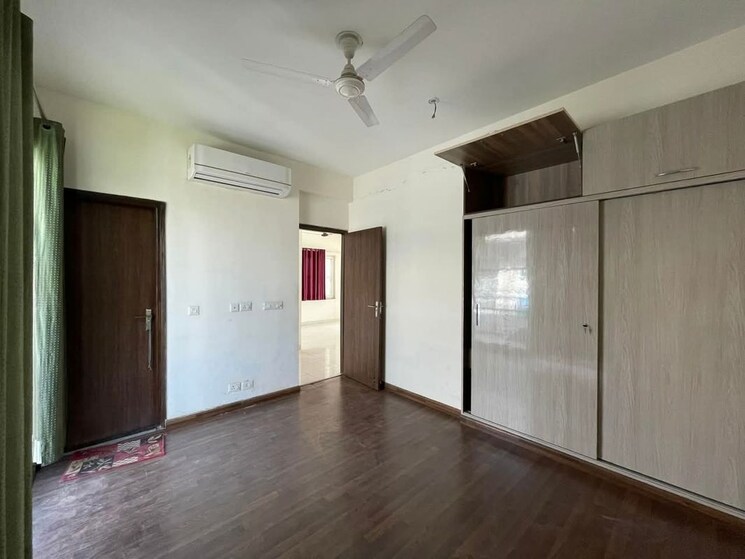 Room, bptp-amstoria 3 Bedroom 2384 Sq.Ft. Apartment In Sector 102 Gurgaon 9778816