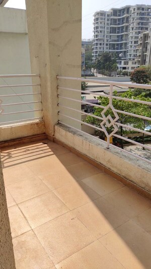 Balcony in 3 BHK Apartment at Karve Nagar – for Rent