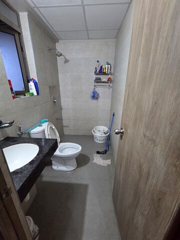 Team Area in 2 BHK Apartment at Kalpataru Paramount E, Kapur Bawdi – for Rent