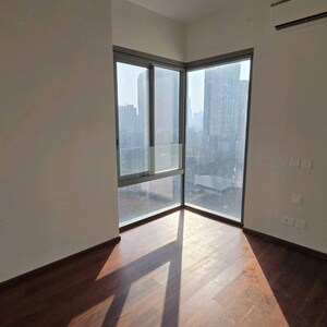 3 BHK Apartment For Rent in Piramal Mahalaxmi, Arthur rd