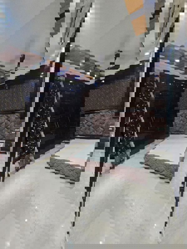 4 BHK + Extra Room Apartment For Sale in Anand Vihar