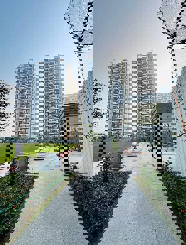 3 BHK + Servant Room,Extra Room Apartment For Rent in Sobha City Gurgaon