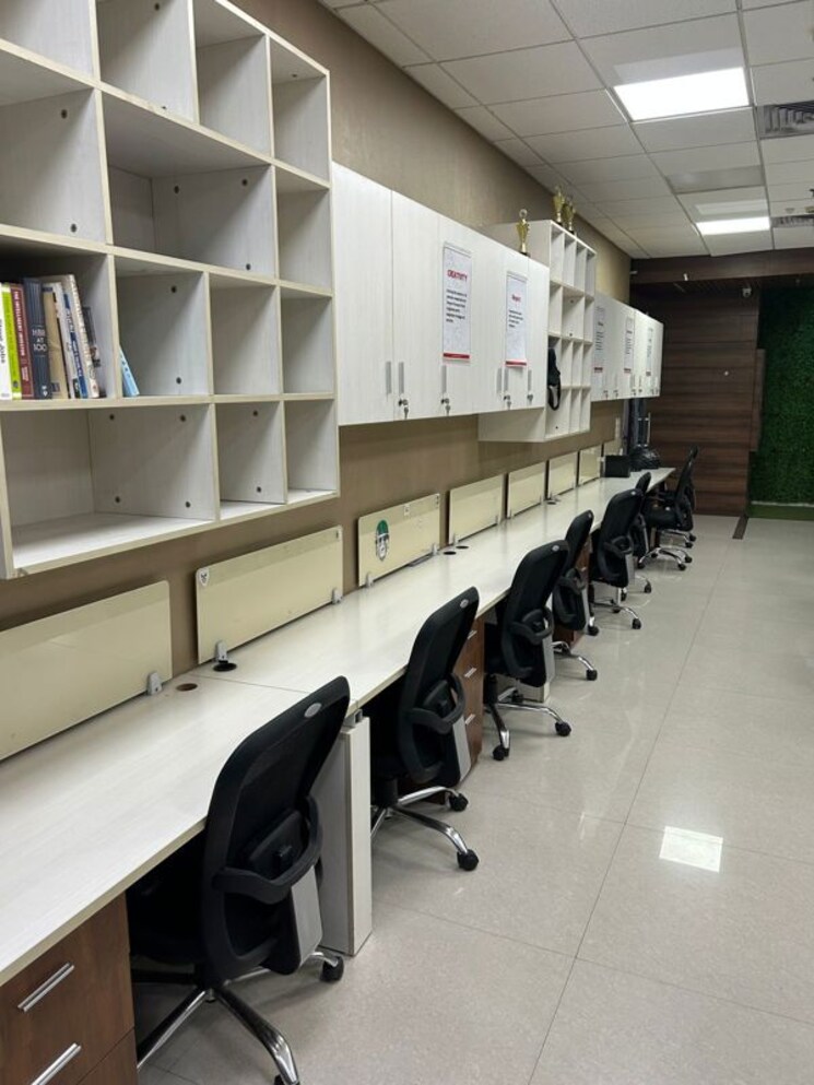 Kitchen, grandslam-ithum Commercial Office Space 3600 Sq.Ft. In Sector 62 Noida 9777914