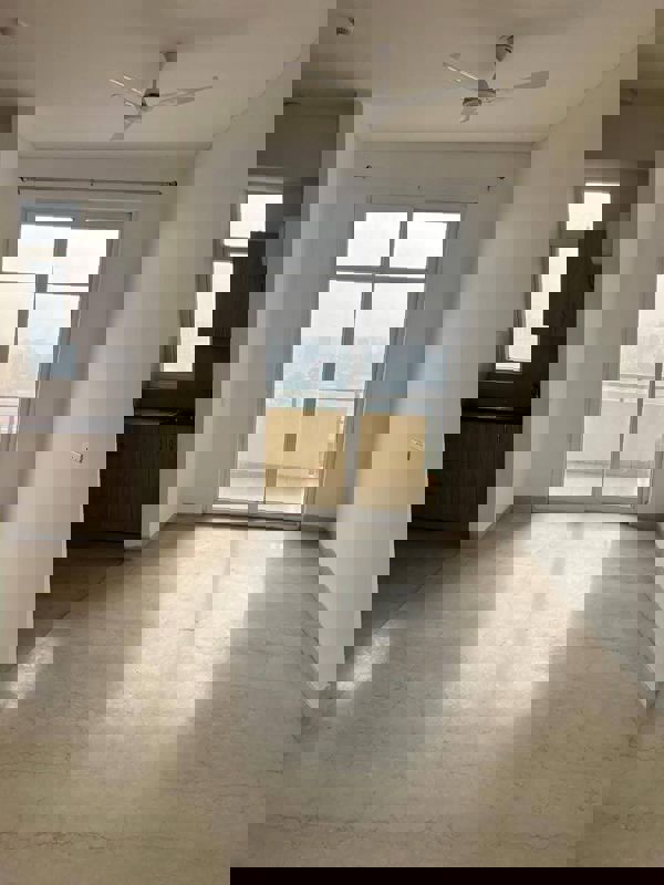 3 BHK + Servant Room,Extra Room Apartment For Rent in Emaar Gurgaon Greens