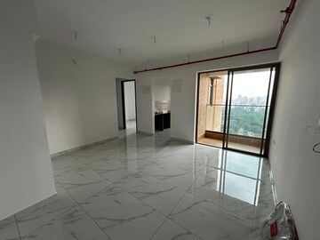 Room in 2 BHK Apartment at Raymond The Address, Pokhran Road No Two – for Rent