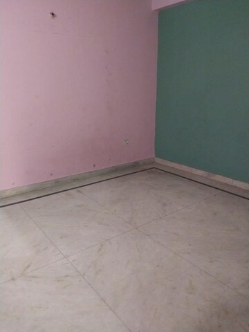 Room in 1 RK Apartment at Vaishali Sector 6 – for Sale