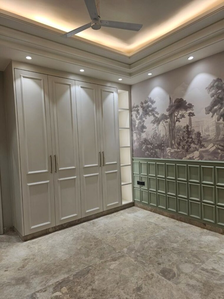 Room, vigyan vihar 3 Bedroom 180 Sq.Yd. Apartment In Vigyan Vihar Delhi 9779339