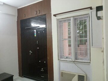 Room in 1 BHK Apartment at Vasant Kunj – for Rent