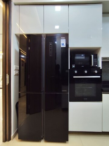 Furnished Amenities in 4 BHK Apartment at Lodha Marquise, Worli – for Rent